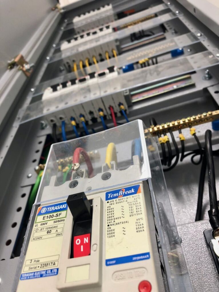 circuit breaker